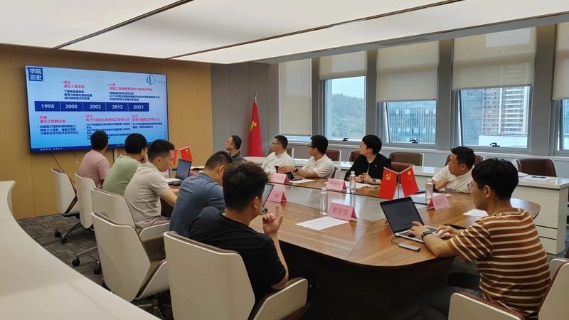 在电子元器件选型过程中，许多工程师往往容易陷入一些误区。最常见的误区包括：